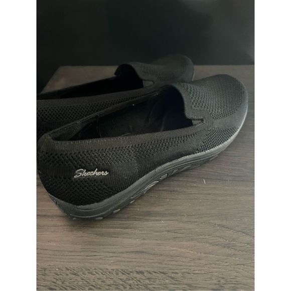 Skechers Women Black Relaxed Fit Air- Cooled Memory Foam Shoes Slip-on - Picture 5 of 6